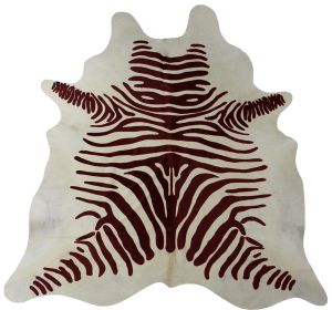 6 Ft Brown And White Stenciled Cowhide Rug