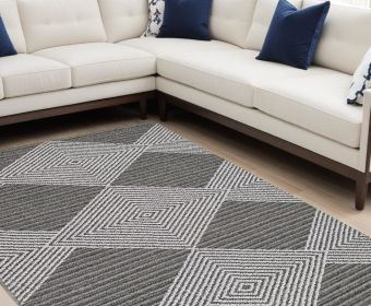 10' X 13' Grey Or  Ivory  Polypropylene Rug