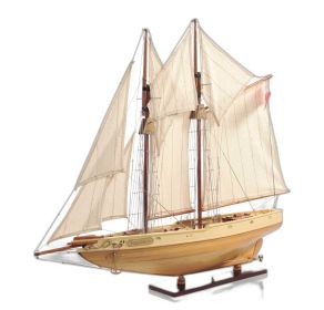 Bluenose Model In Light Brown Finish