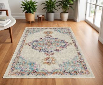 4' X 6' Gray And Ivory Power Loom Area Rug